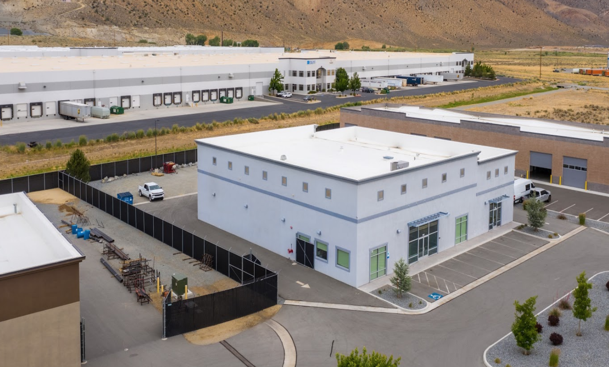 DCG Leases 10,000 Square Foot Industrial/Flex in Spanish Springs